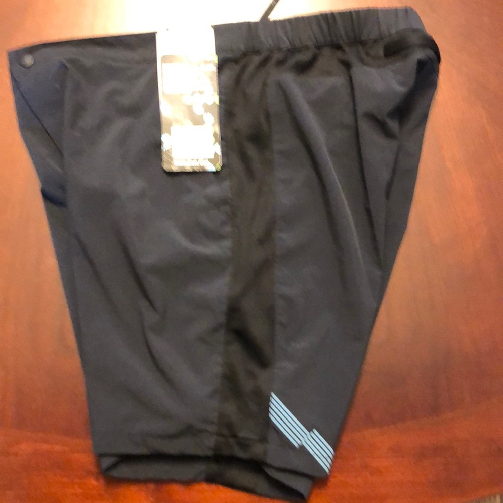 Zoic 7” Posh Short. inseam women’s riding shorts no liner medium